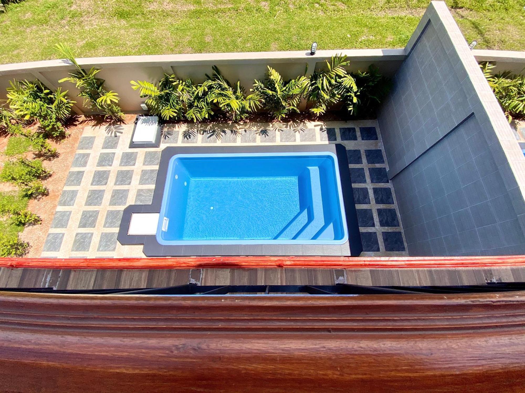 Blue Aura Pool Villa Nai Yang ภายนอก รูปภาพ